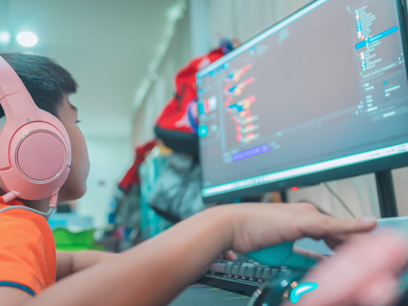 Create your own computer game with Phil Willis