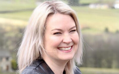 Meet the Author: Lisa Rookes