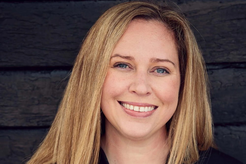 Bestselling crime author of ‘The Antique Hunters’ series C.L. Miller to visit Glemsford